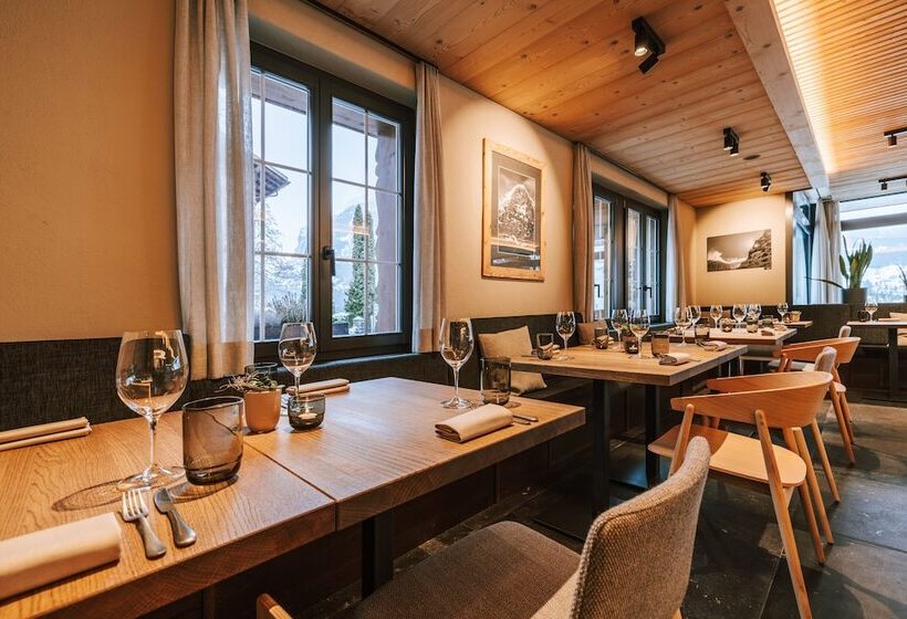 هتل Fiescherblick