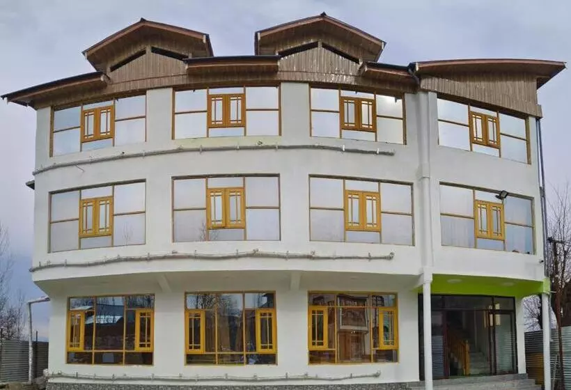 ホテル Gulmarg Residency, Kunzer Gulmarg