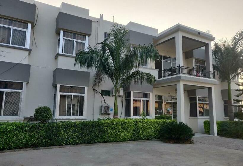 Resort Pushkar Regency