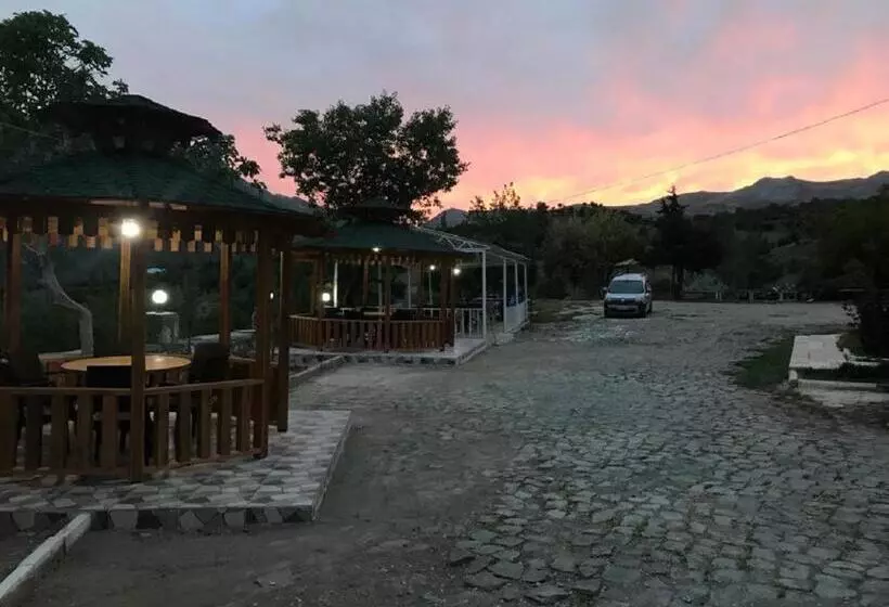 ホテル Karadut Pension Nemrut