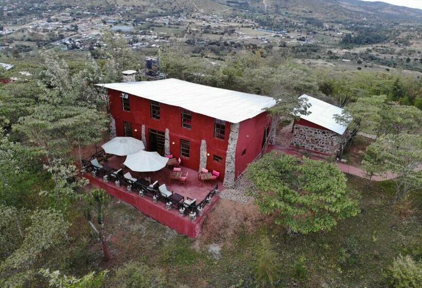 هتل Ngari Hill Ecolodge, Maralal Kenya