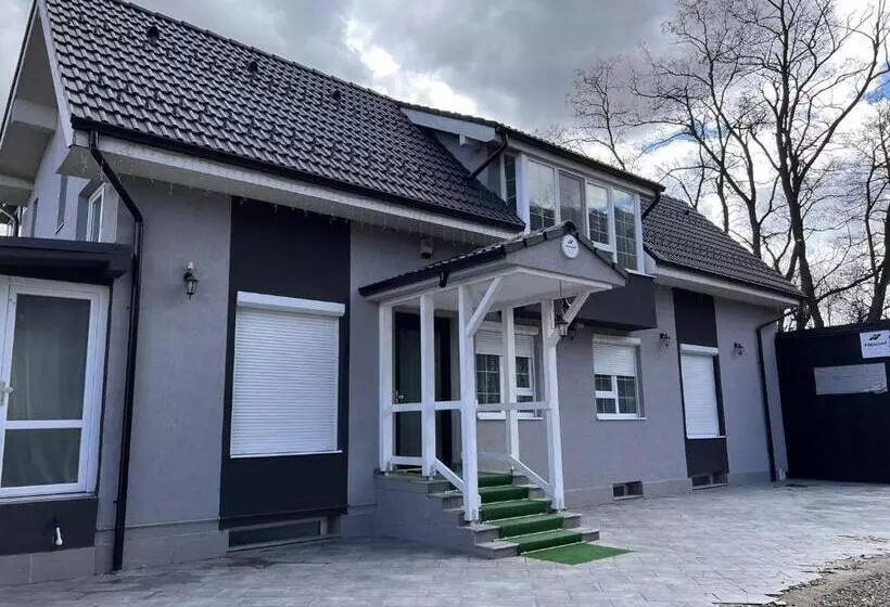 پانسیون Premont Bran Guesthouse