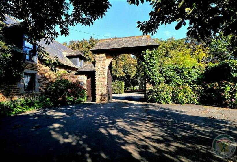 צימר Manoir De La Droulinais