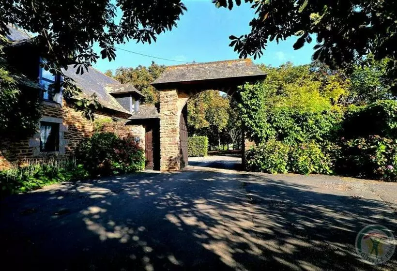 ベッドアンドブレックファースト Manoir De La Droulinais