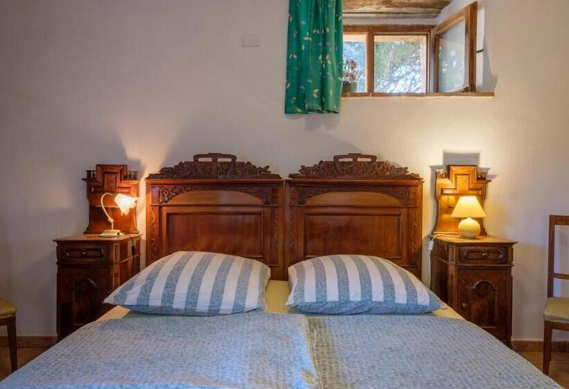 Otel Antico Podere Carbone