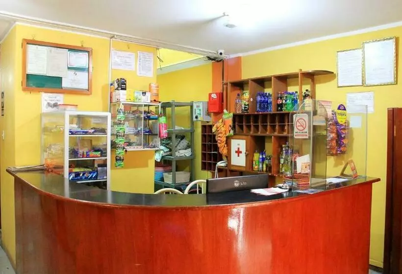 هتل Hostal Jumi