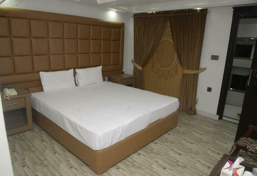 Khan Continental Hotel & Restaurant