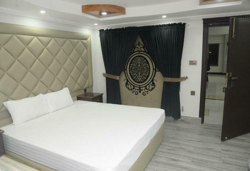 Khan Continental Hotel & Restaurant