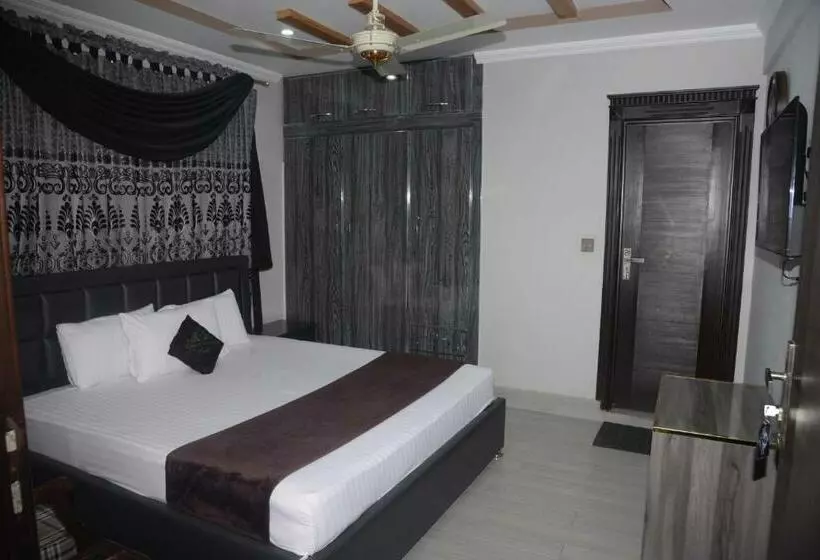 Khan Continental Hotel & Restaurant