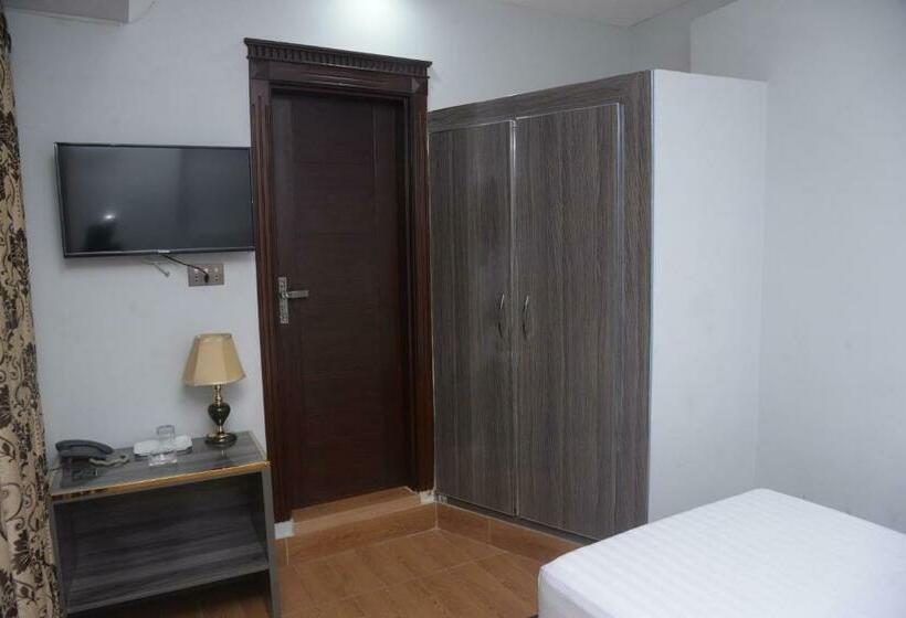 Khan Continental Hotel & Restaurant