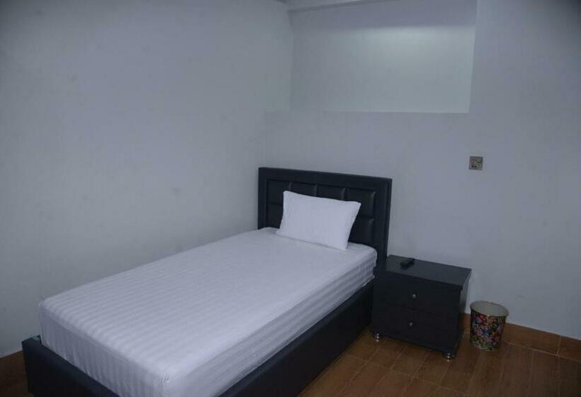 Khan Continental Hotel & Restaurant