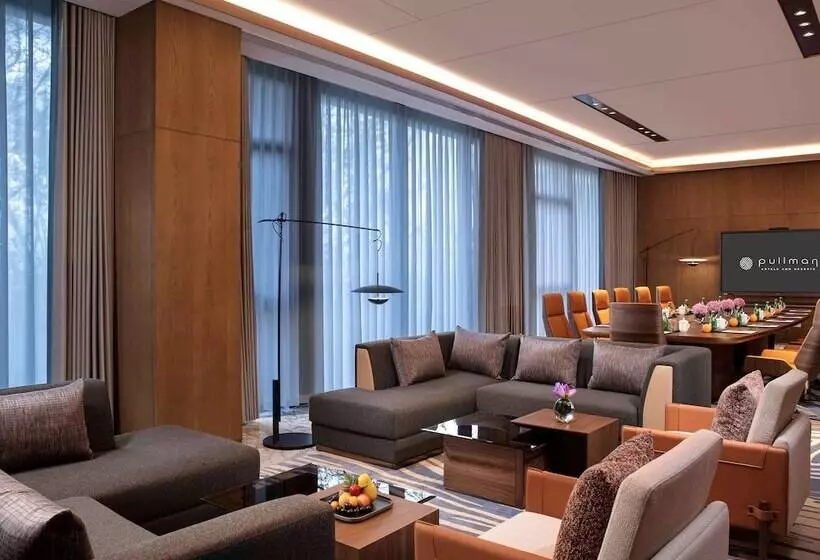 Hotelli Pullman Yuxi Falcon