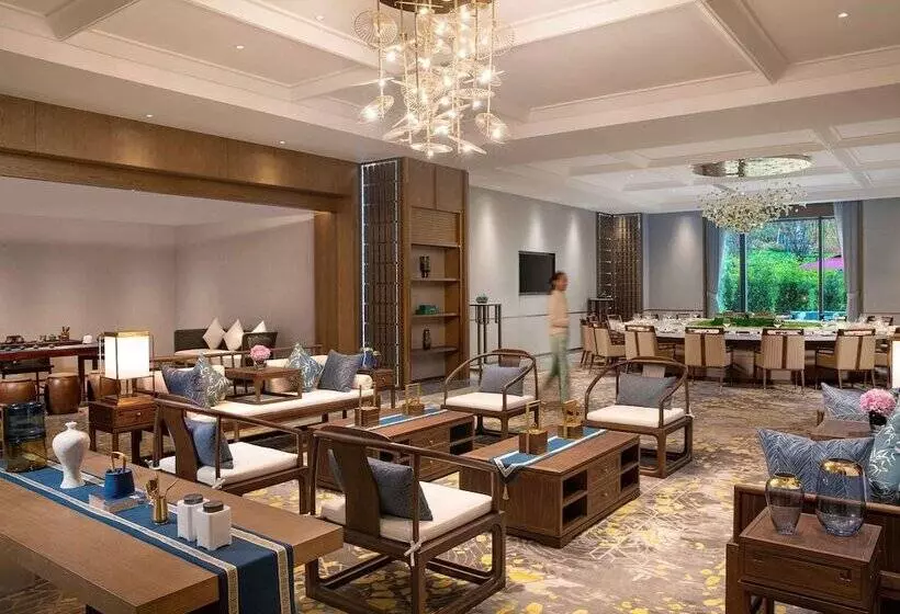 Hotelli Pullman Yuxi Falcon