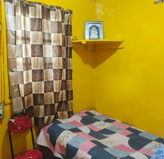 ユースホステル Kumar Guest House