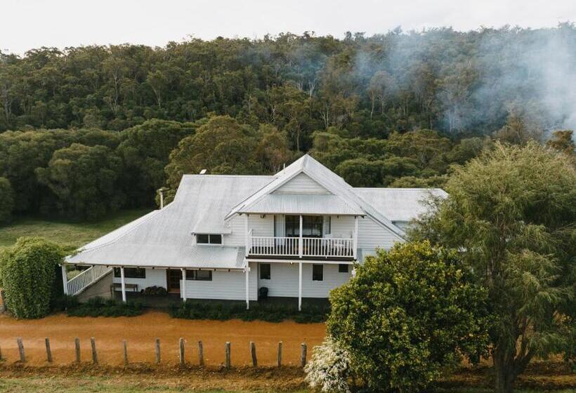 Отель Ampersand Estates