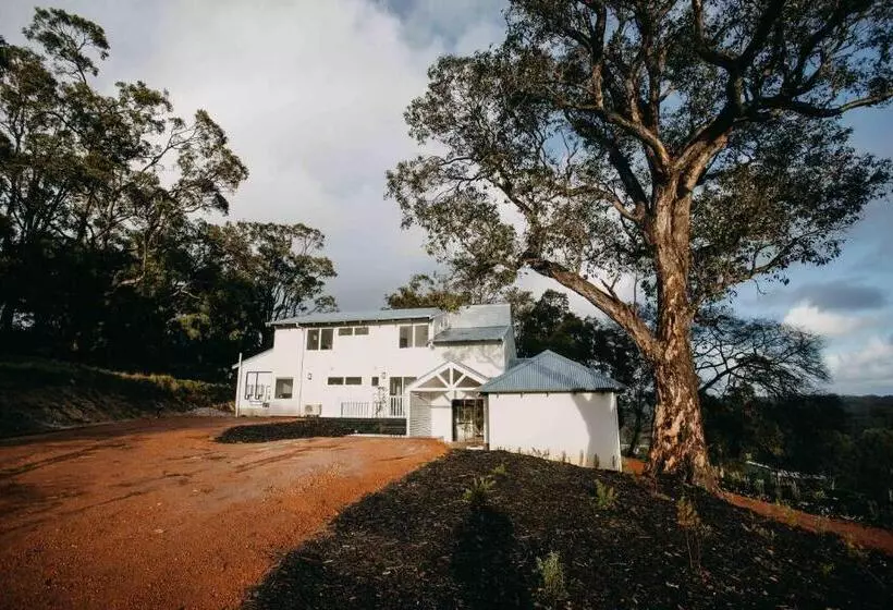 Hotelli Ampersand Estates