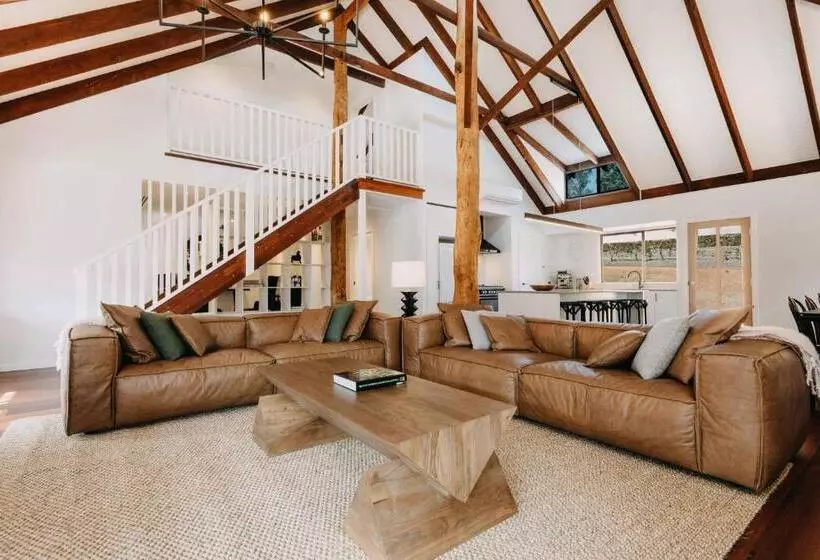 Hotelli Ampersand Estates