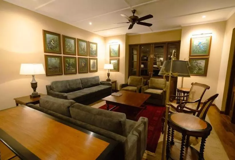 هتل Dendrobium House Near Kandy
