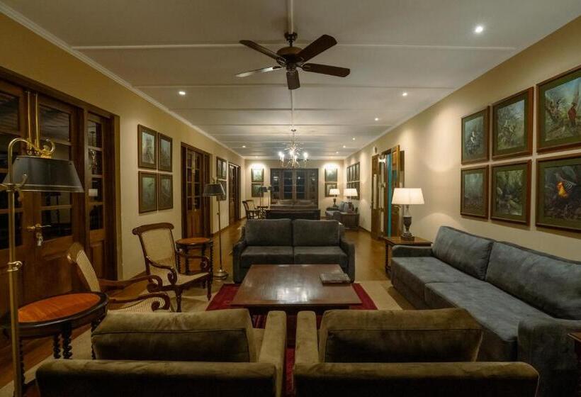 Hotel Dendrobium House Near Kandy