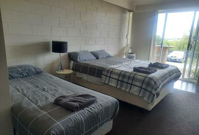 فندق Neerim South