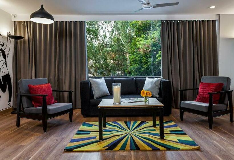 Hotel Oyo Townhouse 023 Cr Park