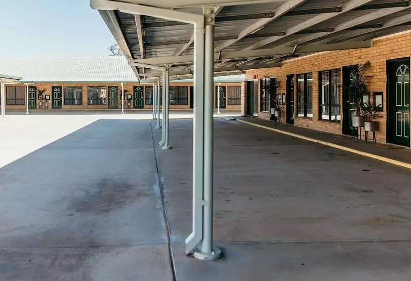 Motelli Oasis Motor Inn Blackall