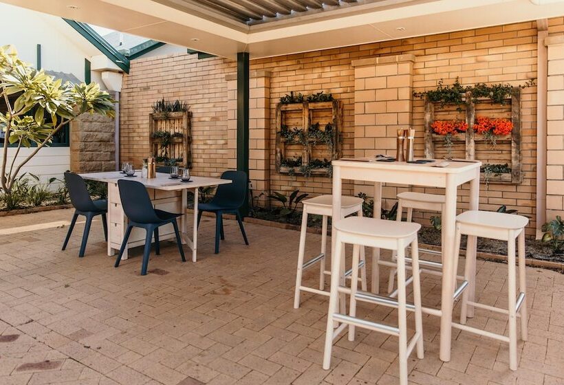 汽车旅馆  Oasis Motor Inn Blackall