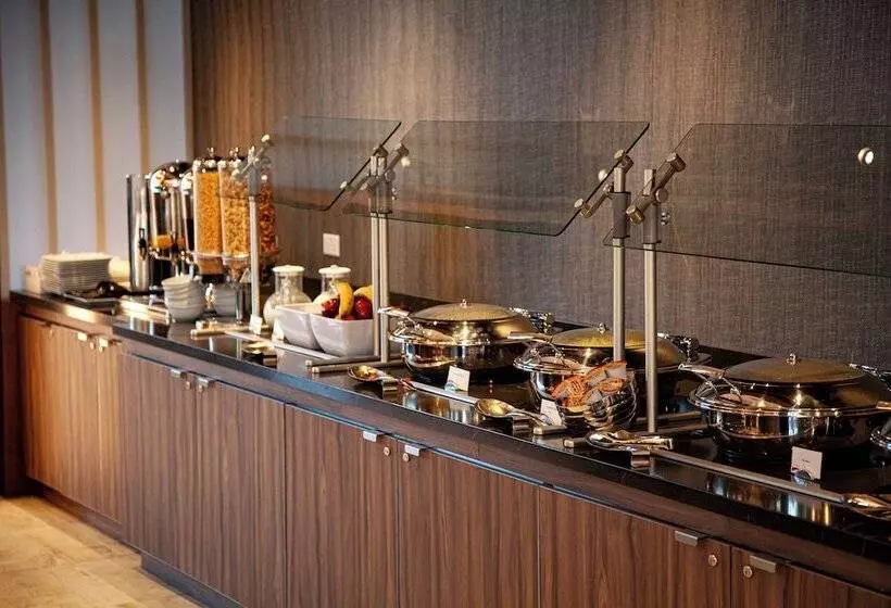 The Landing Hotel At Rivers Casino Pittsburgh