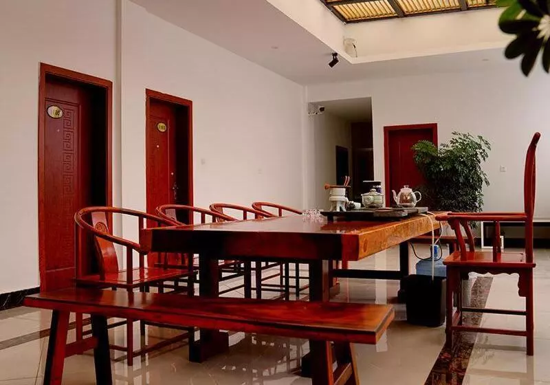 Hotelli 7days Inn Zhaotong Academy Fada Square Branch