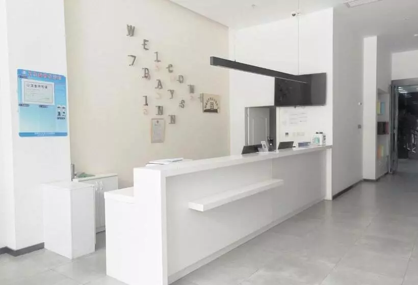 Hotelli 7days Inn Zhaotong Academy Fada Square Branch