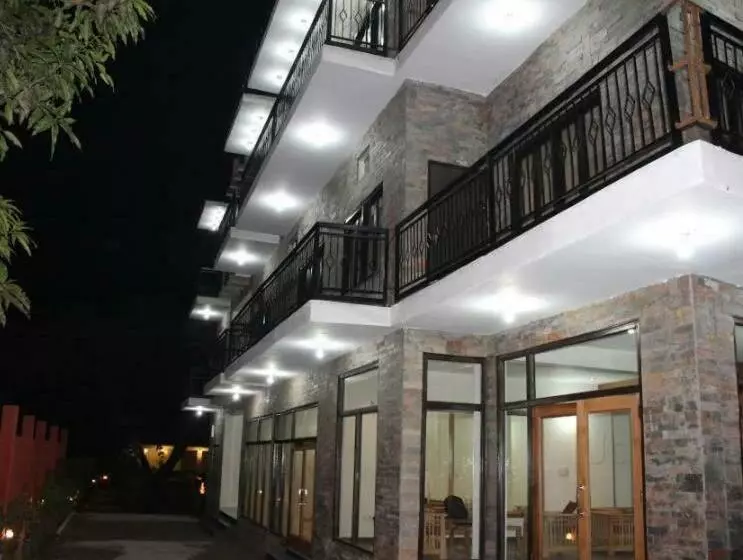 Hotel Holiday Highlights