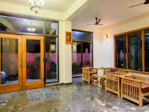 Hotel Holiday Highlights