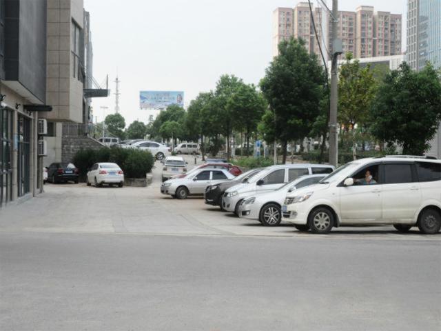 Hôtel Jinjiang Inn Select Wuhan Tianhe Airport Branch