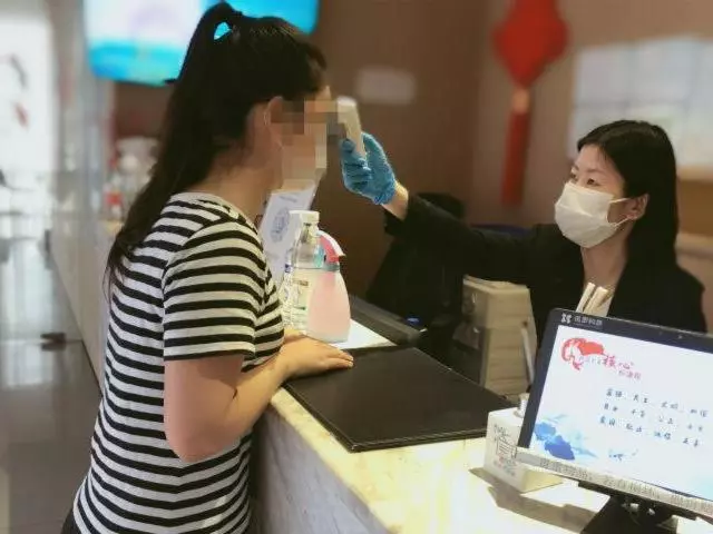 هتل Jinjiang Inn Select Wuhan Tianhe Airport Branch