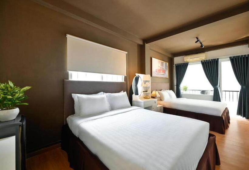 هتل The Noble Swan Woodpark