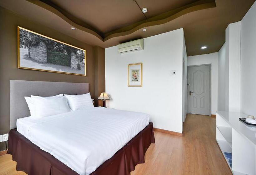 هتل The Noble Swan Woodpark