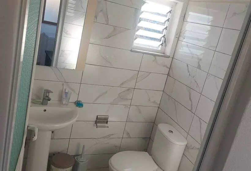 ペンション Benardo Guesthouse