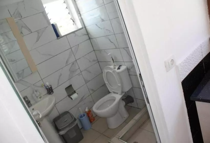 ペンション Benardo Guesthouse