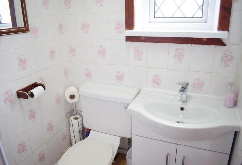 پانسیون Near Sea House Stay