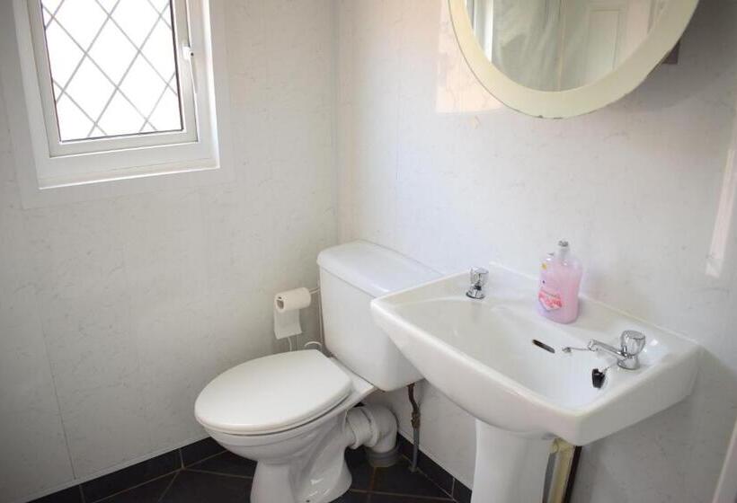 پانسیون Near Sea House Stay