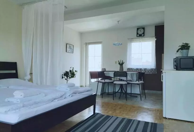 Majatalo Penzion Pod Kostelíčkem