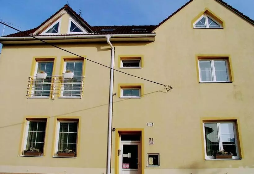 Majatalo Penzion Pod Kostelíčkem