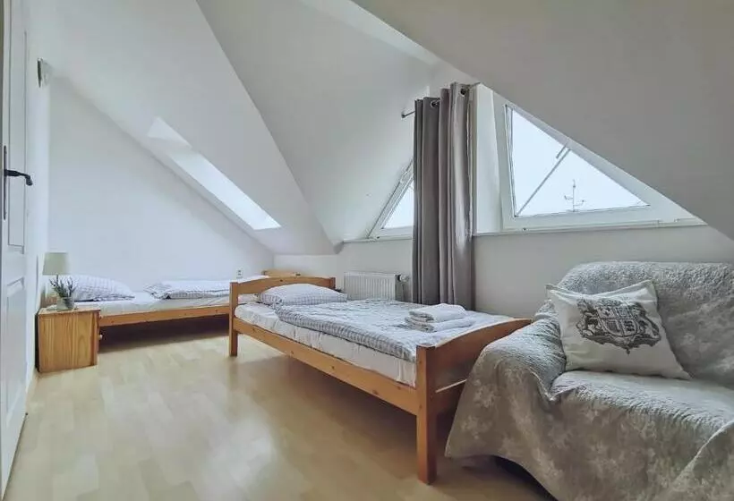 Majatalo Penzion Pod Kostelíčkem