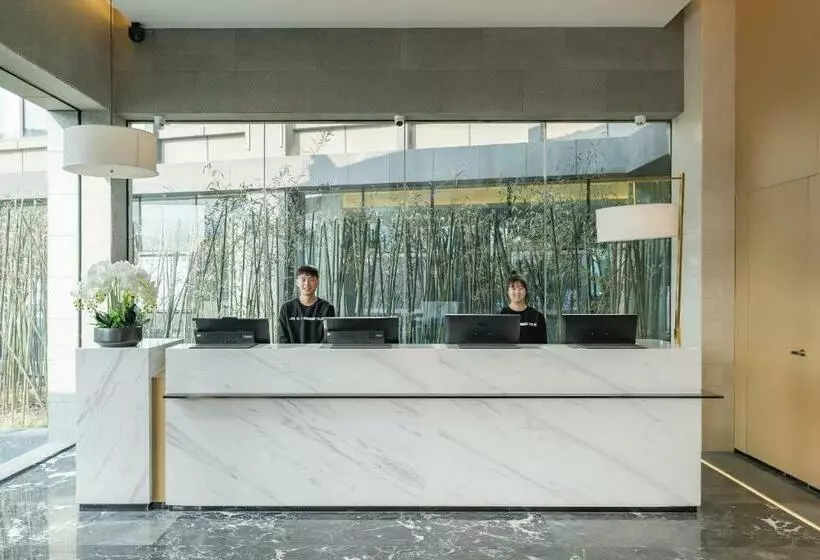 Atour Hotel Chongqing West Station