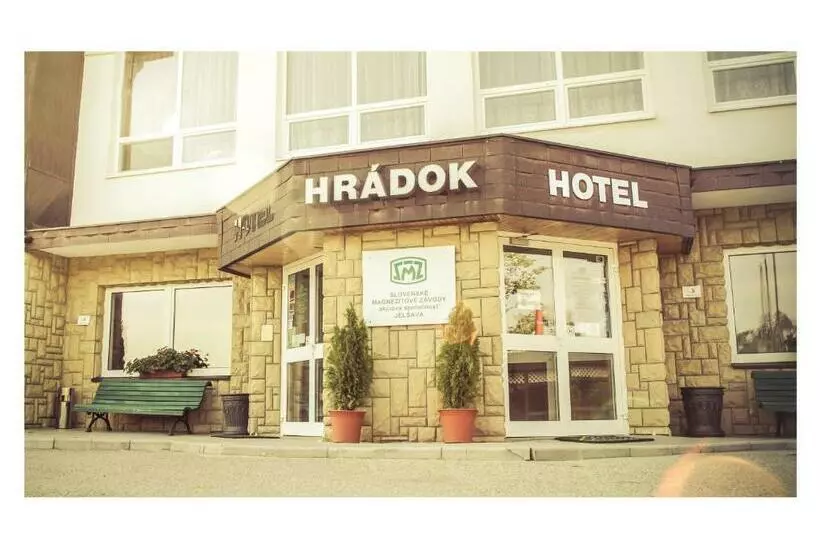 ホテル Hrádok