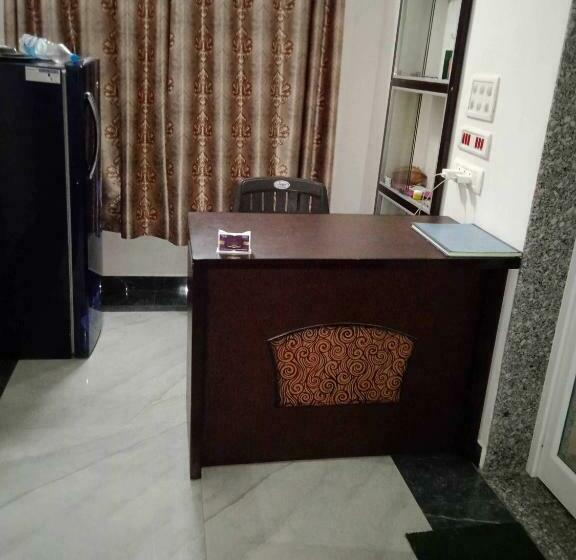 هتل Spot On 92711  Krishna Palace