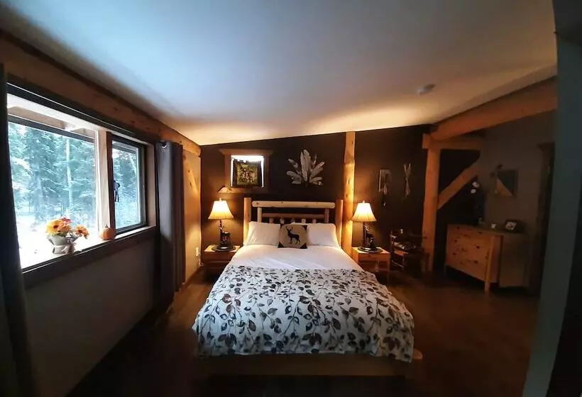 Motelli Arctic Divide Lodge