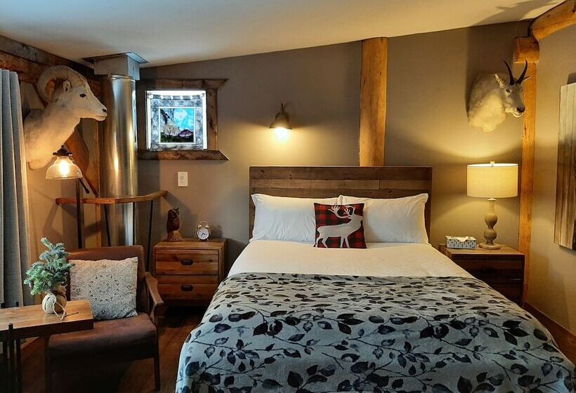 モーテル Arctic Divide Lodge