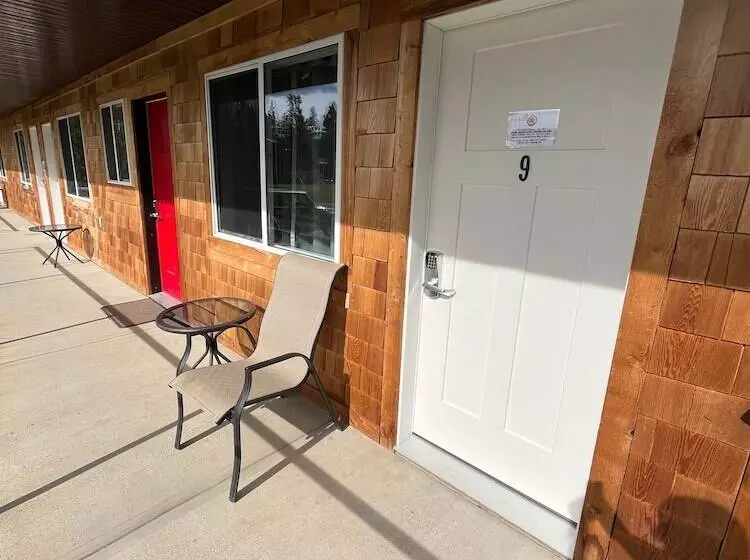 Motelli Arctic Divide Lodge