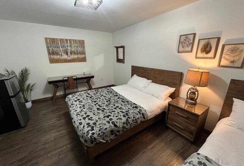 モーテル Arctic Divide Lodge